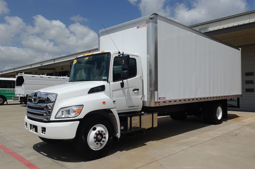 2026 HINO L6AA (26ft Box w/ ICC Bumper) - 23011406 - 2