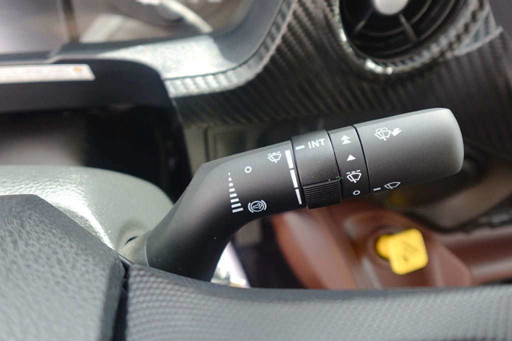 2026 HINO L6AA (26ft Box with Lift Gate) - 23009743 - 44