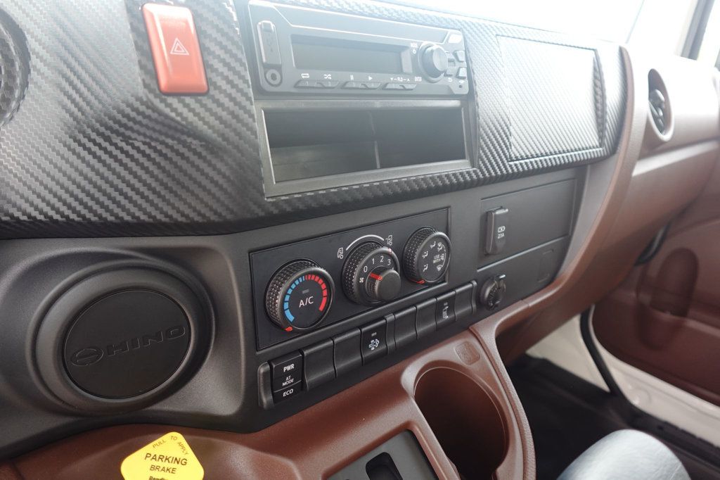 2026 HINO L6AA (26ft Box with Lift Gate) - 23009743 - 52