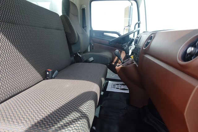 2026 HINO L6AA (26ft Box with Lift Gate) - 23009743 - 60