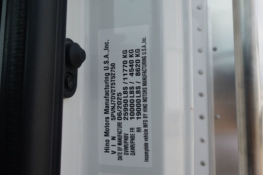 2026 HINO L6AA (26ft Box with Lift Gate) - 23009743 - 70