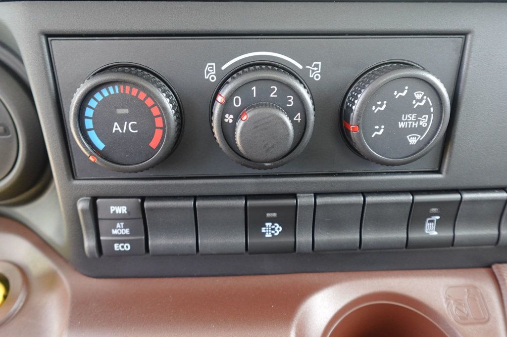 2026 HINO L6AA (26ft Box with Lift Gate) - 23009751 - 50