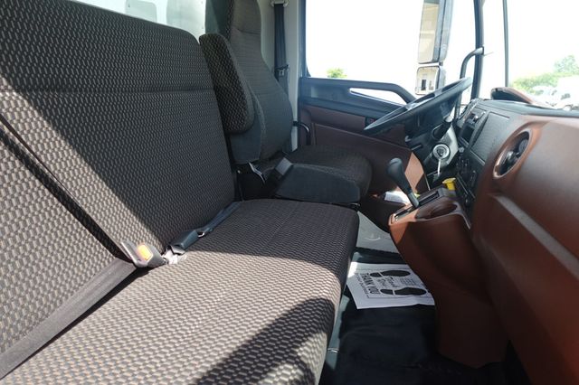 2026 HINO L6AA (26ft Box with Lift Gate) - 23009751 - 57