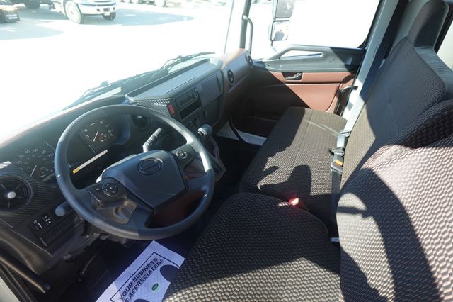 2026 HINO L6AA (26ft Box w/ Lift Gate) - 22941028 - 39