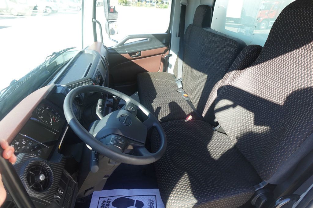 2026 HINO L6AA (26ft Box w/ Lift Gate) - 22941028 - 40