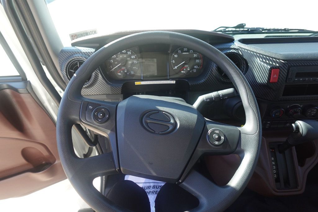 2026 HINO L6AA (26ft Box w/ Lift Gate) - 22941028 - 41