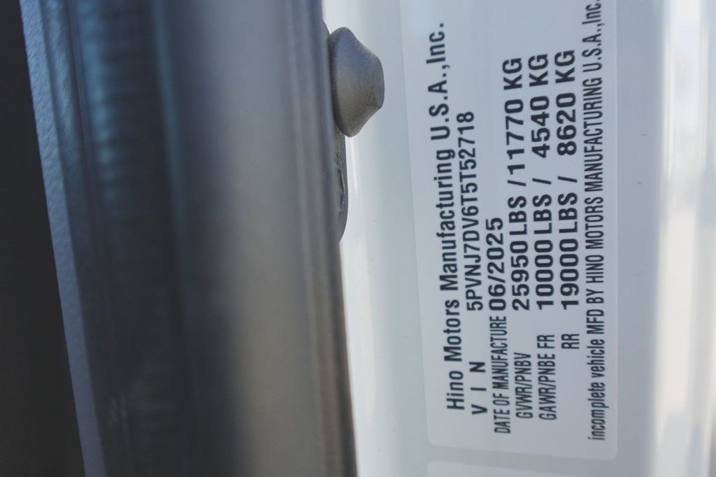 2026 HINO L6AA (26ft Box w/ Lift Gate) - 23003292 - 51