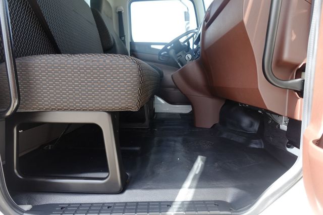 2026 HINO L6AA (26ft Box w/ Lift Gate) - 23039101 - 56