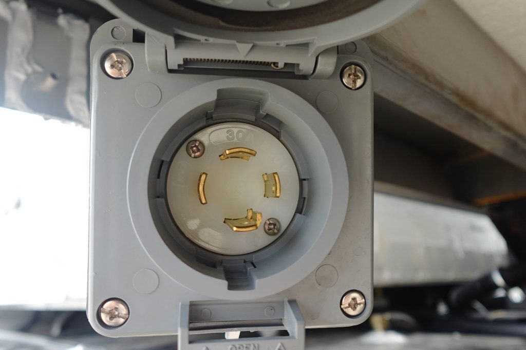 2026 HINO L7 - Derate (26ft Reefer Truck w/ ICC Bumper) - 23009738 - 30