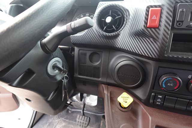 2026 HINO L7 - Derate (26ft Reefer with Lift Gate) - 22899443 - 54