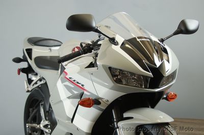 2026 Honda CBR600RR - JH2PC40H9TK301434