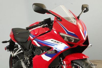 2026 Honda CBR650R E-Clutch