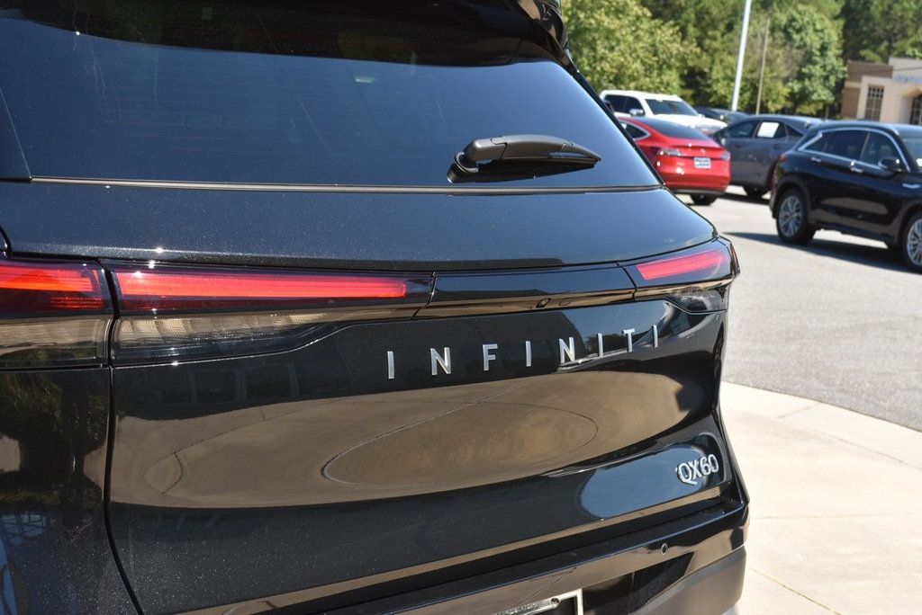 2026 Infiniti QX60 Luxe photo 14