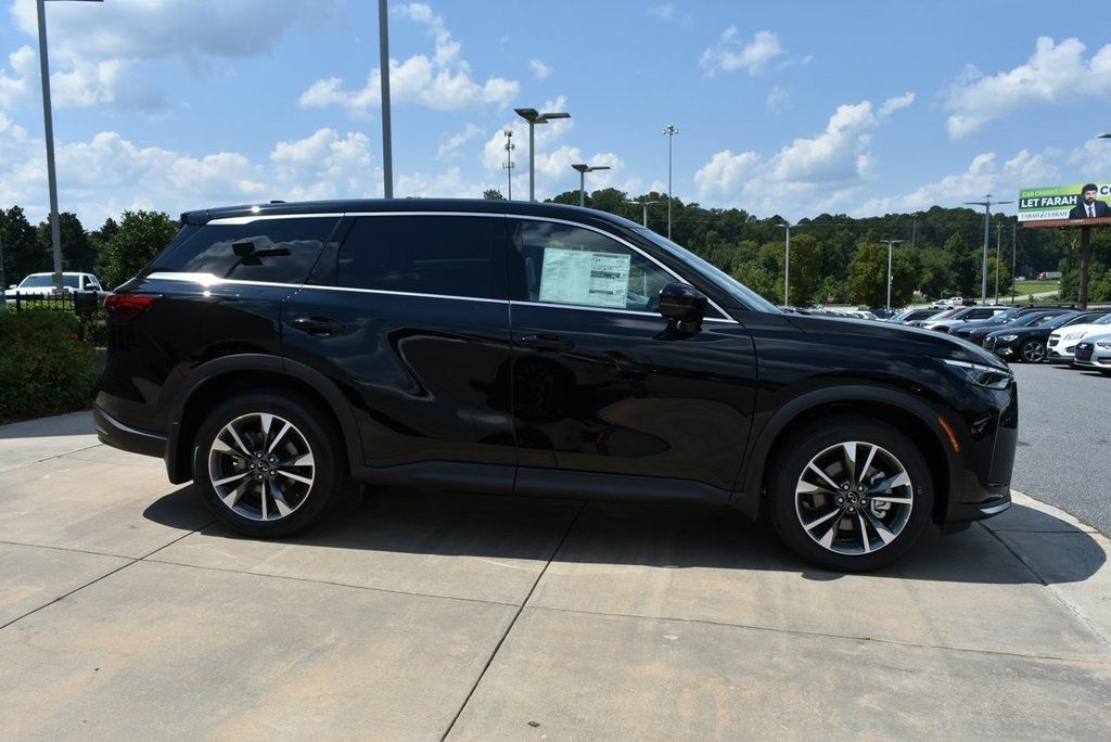2026 Infiniti QX60 Pure photo 11