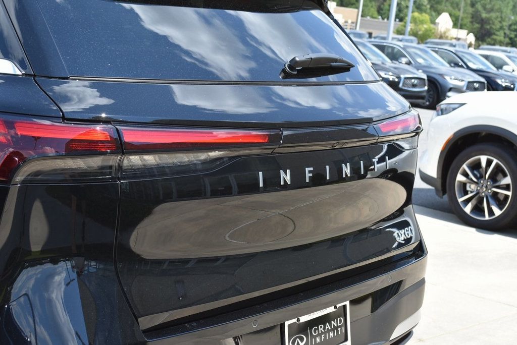 2026 Infiniti QX60 Pure photo 15