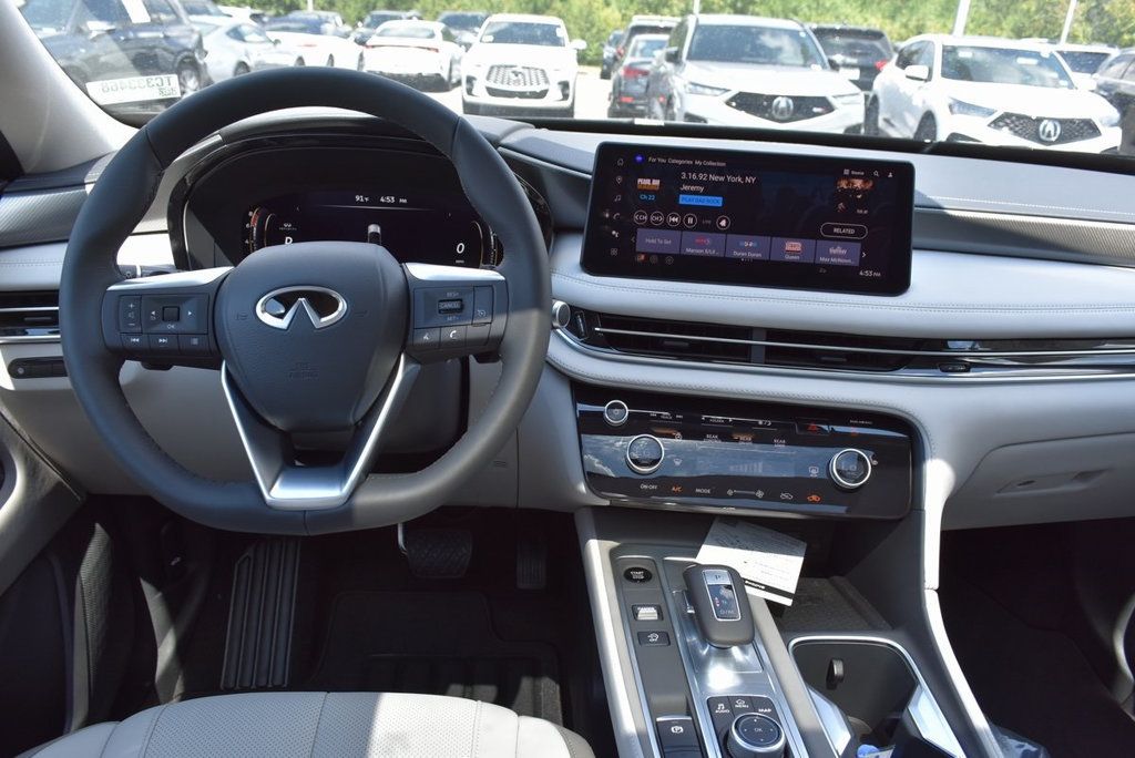 2026 Infiniti QX60 Pure photo 17