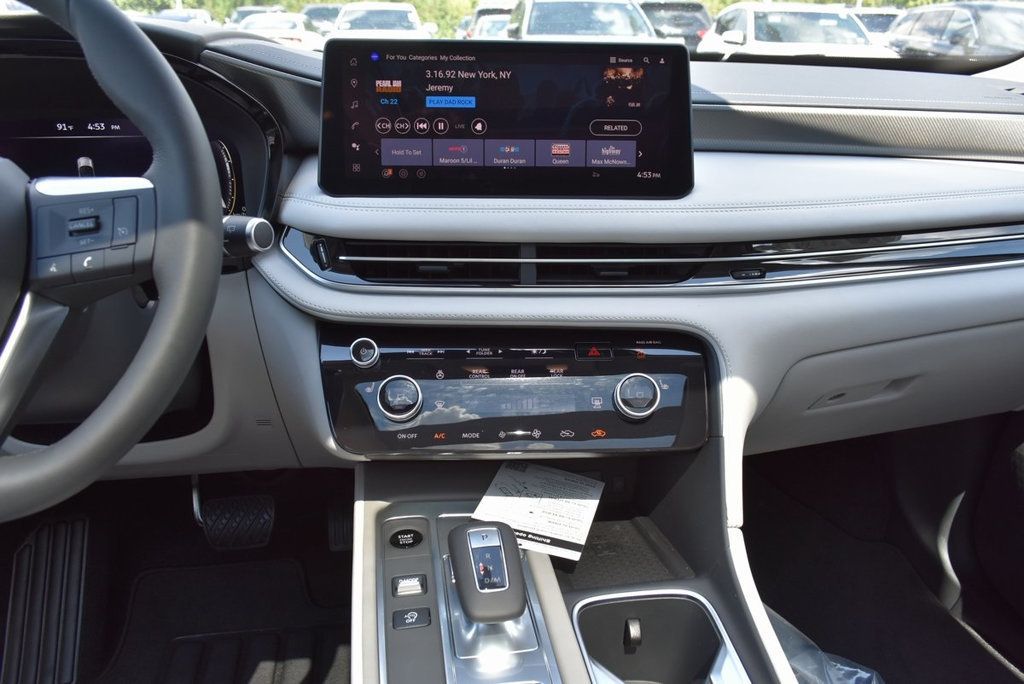 2026 Infiniti QX60 Pure photo 18