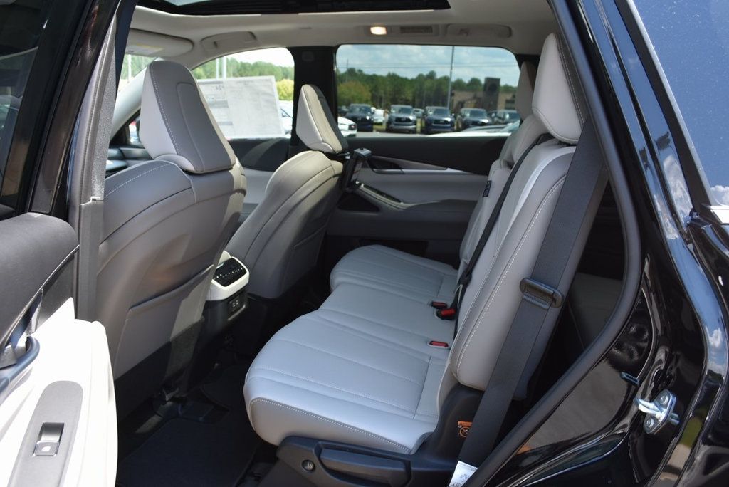 2026 Infiniti QX60 Pure photo 32