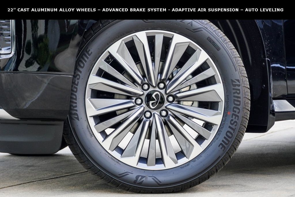 2026 Infiniti QX80 Luxe photo 3