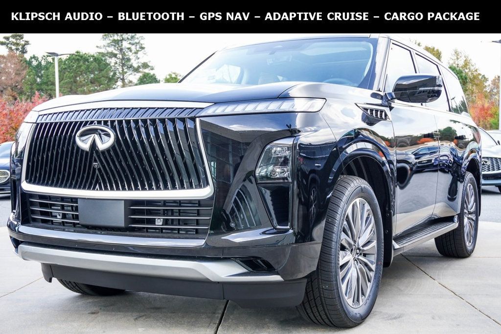 2026 Infiniti QX80 Luxe photo 4