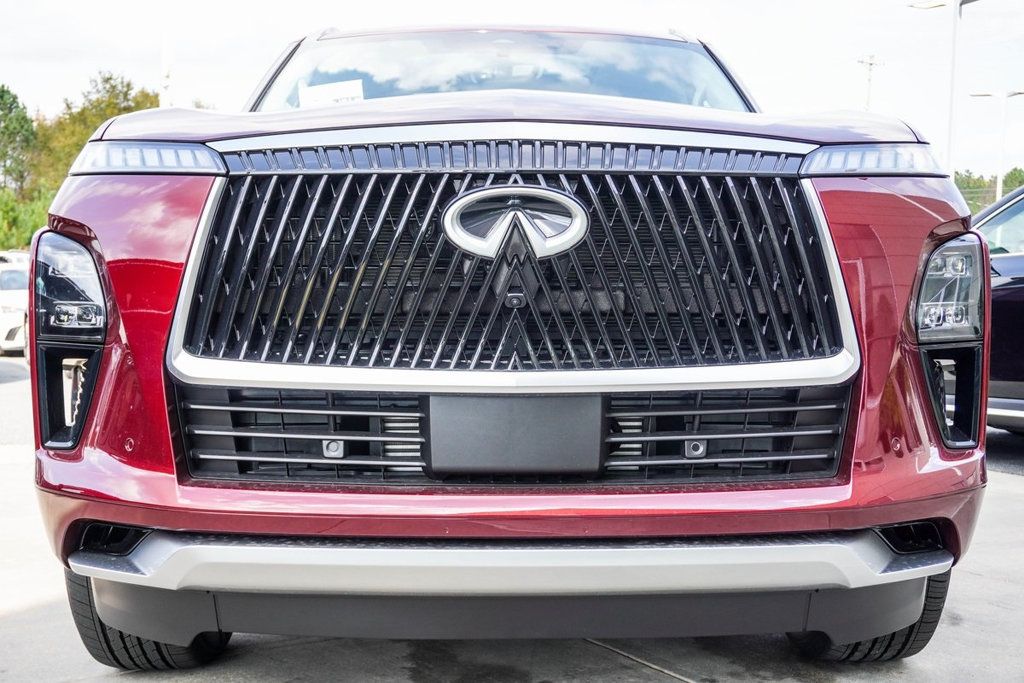 2026 Infiniti QX80 Luxe photo 4