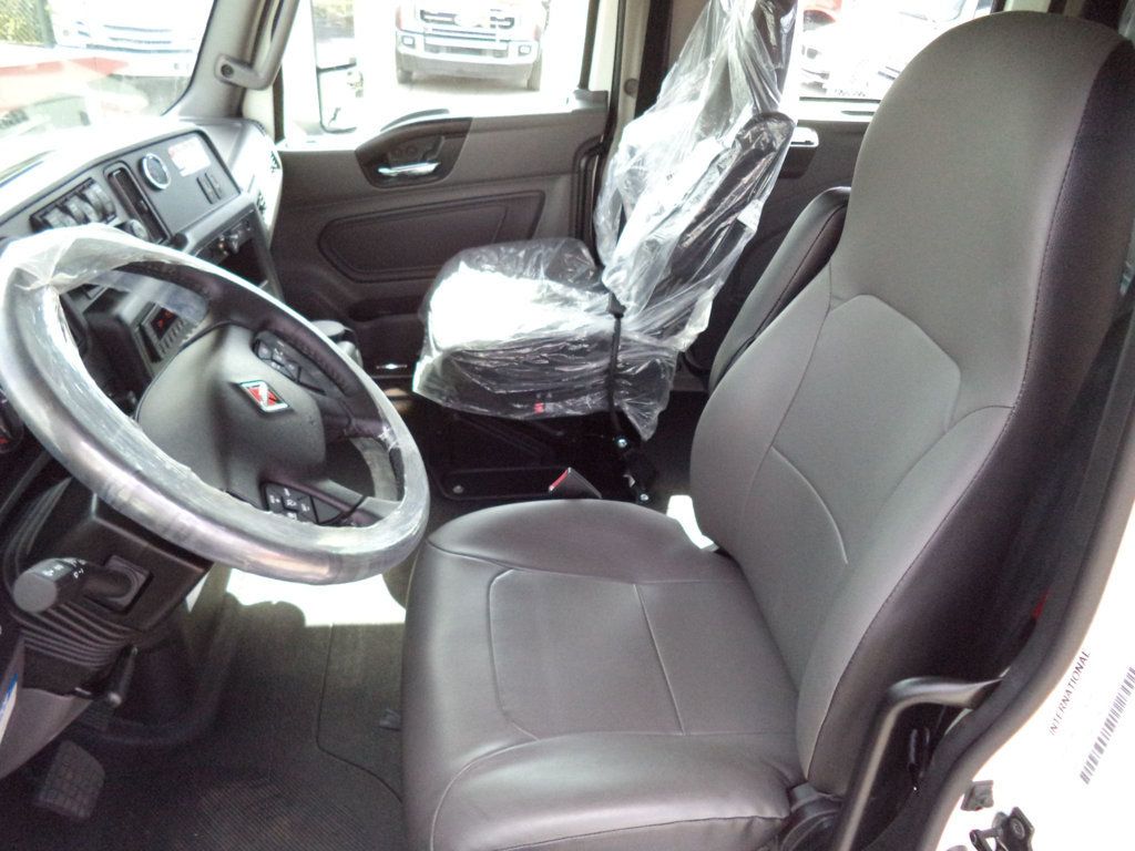 2026 International MV607 Crew Cab w/ 22' JerrDan Car Carrier 6 Ton Low Pro Wide Rollback - 23013025 - 43