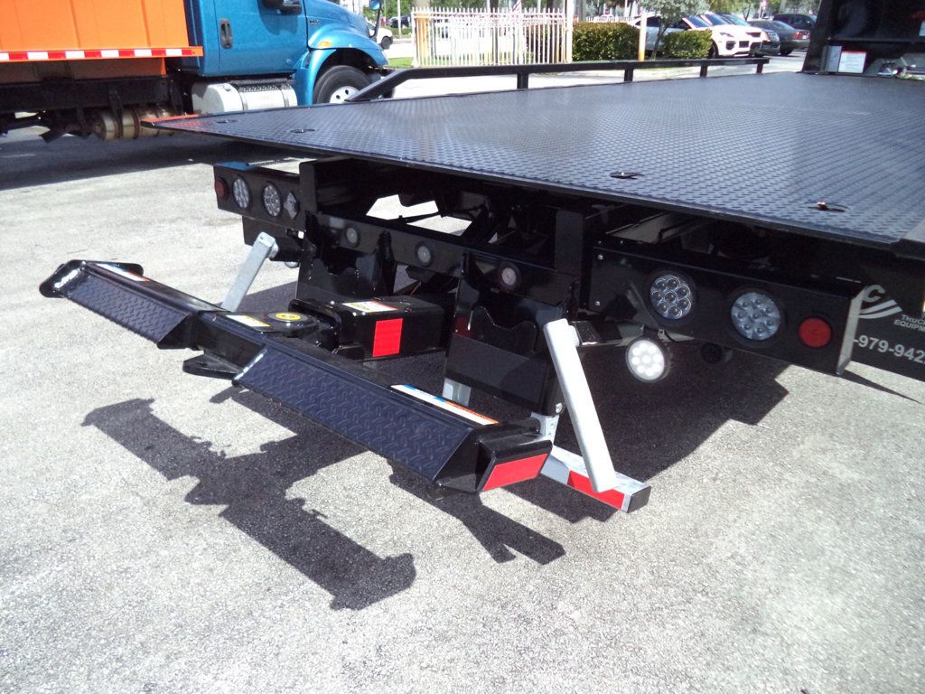 2026 International MV607 Crew Cab w/ 22' JerrDan Car Carrier 6 Ton Low Pro Wide Rollback - 23014845 - 31