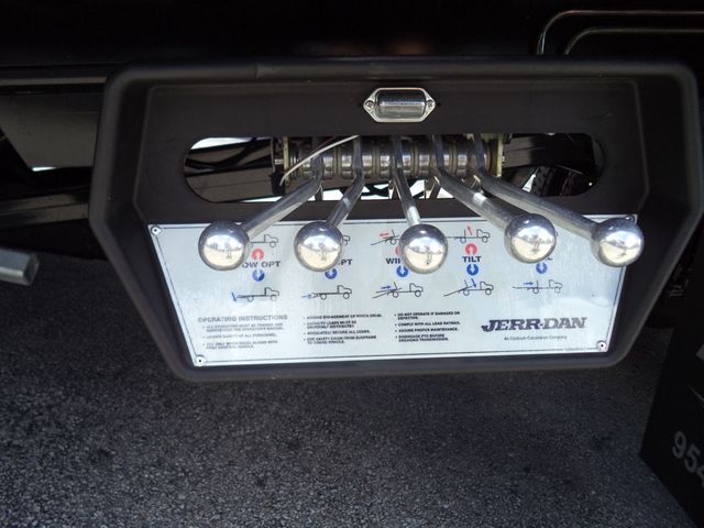 2026 International MV607 Crew Cab w/ 22' JerrDan Shark 6 Ton Low Pro Wide Rollback - 23020987 - 40