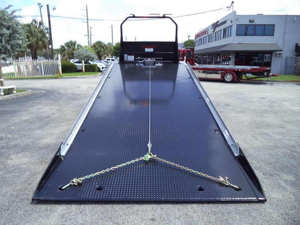 2026 International MV607 Crew Cab w/ 22' JerrDan Shark 6 Ton Low Pro Wide Rollbackback - 23041000 - 26