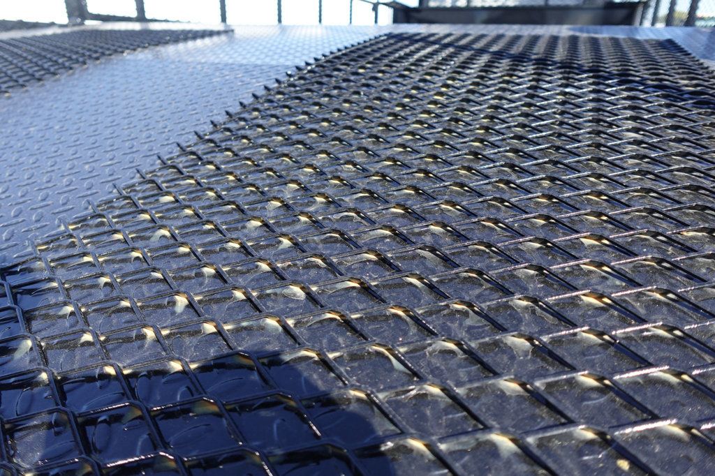 2026 Isuzu NPR (19ft Landscape w/ Ramps) - 22941985 - 18