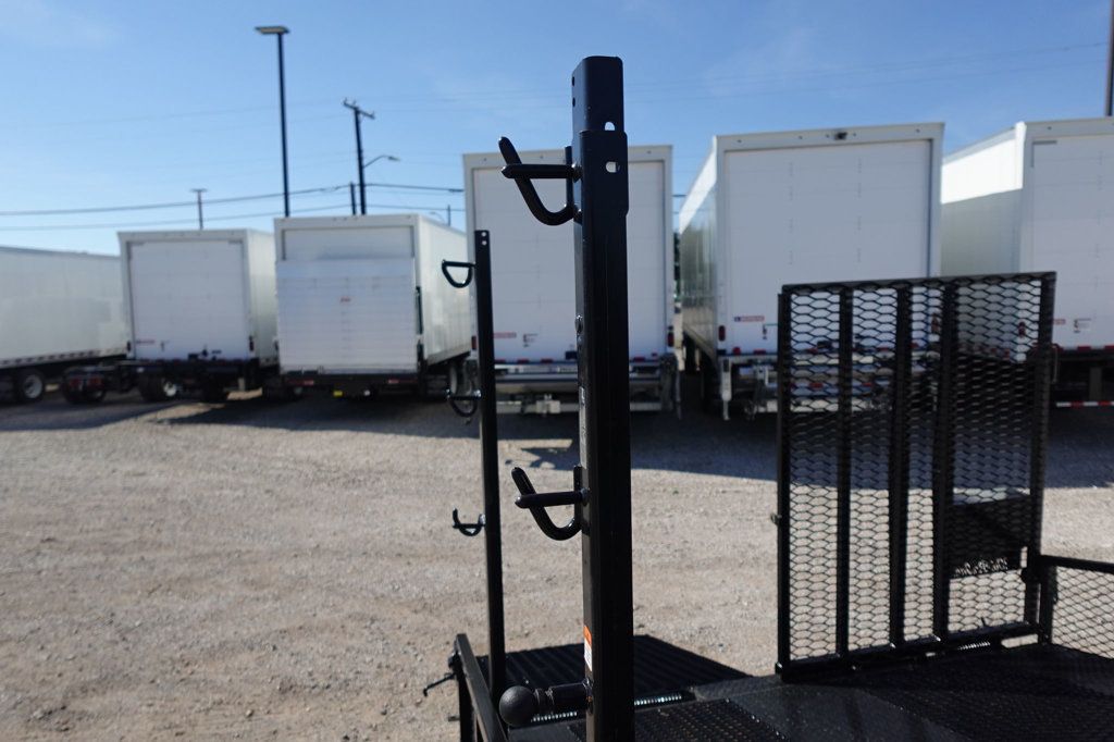 2026 Isuzu NPR (19ft Landscape w/ Ramps) - 22941985 - 22