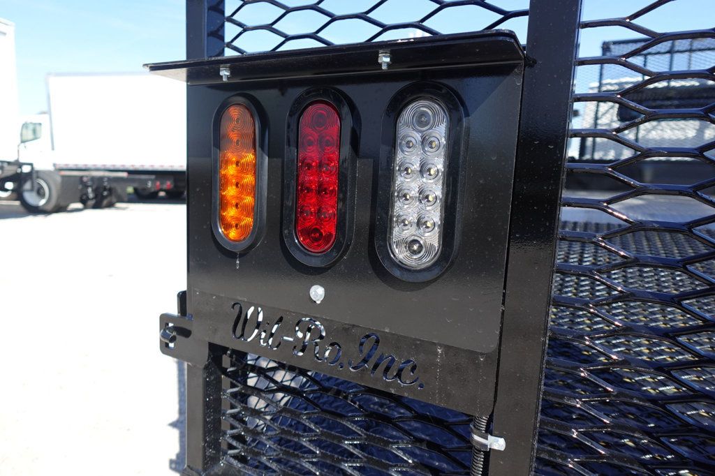 2026 Isuzu NPR (19ft Landscape w/ Ramps) - 22941985 - 29