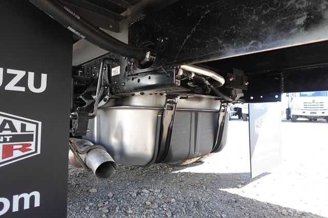 2026 Isuzu NPR (19ft Landscape w/ Ramps) - 22941985 - 31