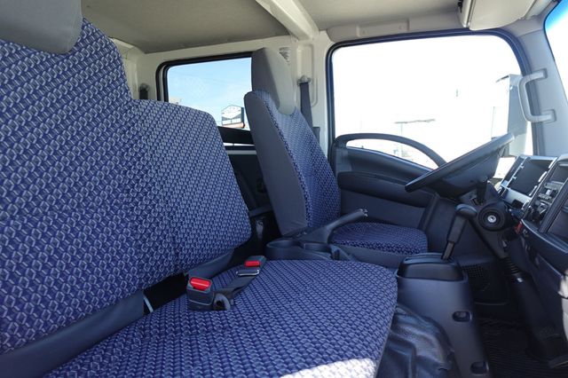 2026 Isuzu NPR (19ft Landscape w/ Ramps) - 22941985 - 63