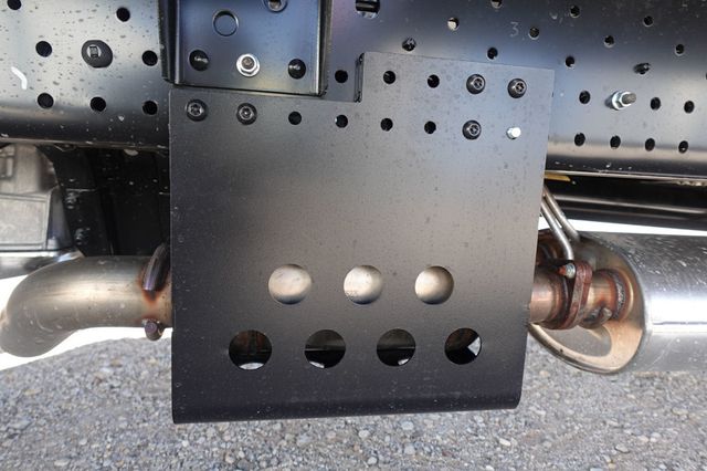 2026 Isuzu NPR (19ft Landscape w/ Ramps) - 22941985 - 70