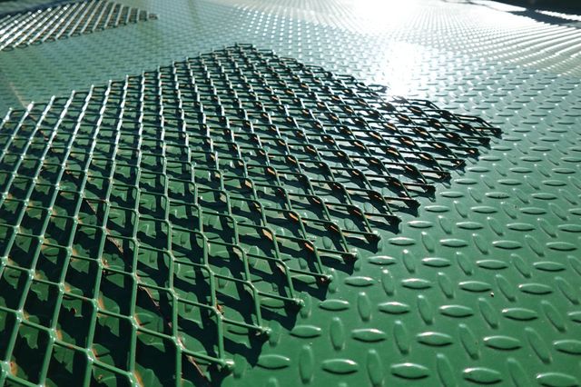 2026 Isuzu NPR (19ft Landscape w/ Ramps) - 22944772 - 23