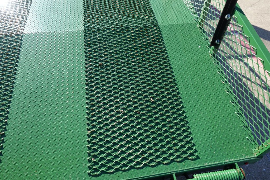 2026 Isuzu NPR (19ft Landscape w/ Ramps) - 22944772 - 26