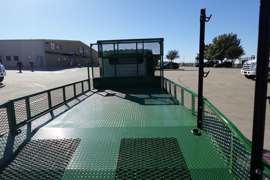 2026 Isuzu NPR (19ft Landscape w/ Ramps) - 22944772 - 27