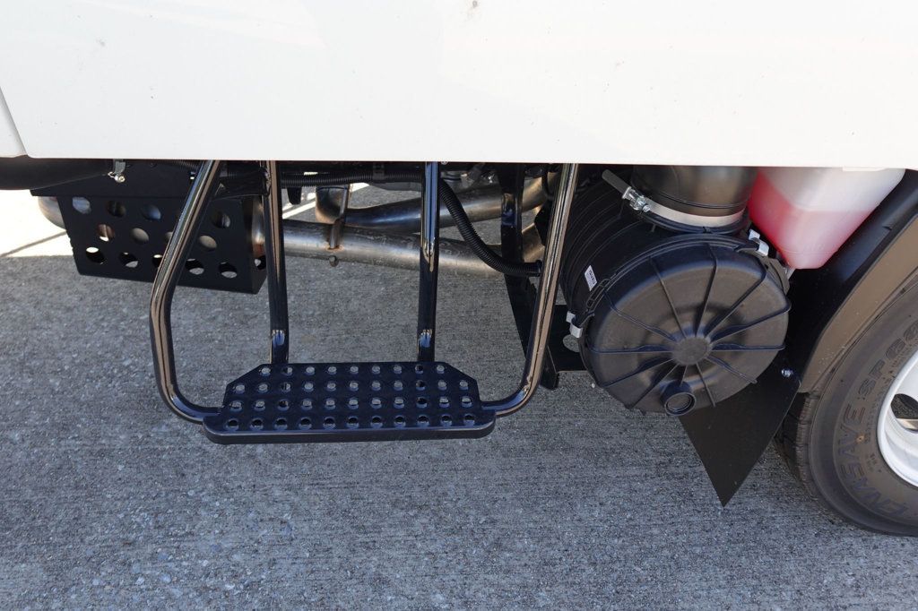 2026 Isuzu NPR (Chassis - Gas) - 22944779 - 12