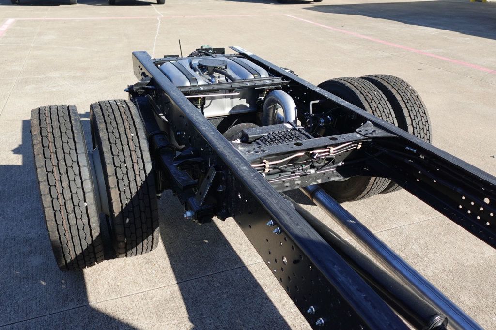 2026 Isuzu NPR (Chassis - Gas) - 22944779 - 16