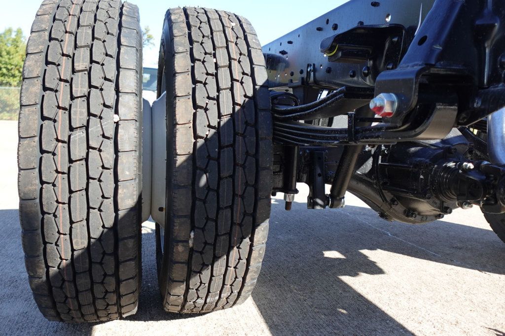 2026 Isuzu NPR (Chassis - Gas) - 22944779 - 18