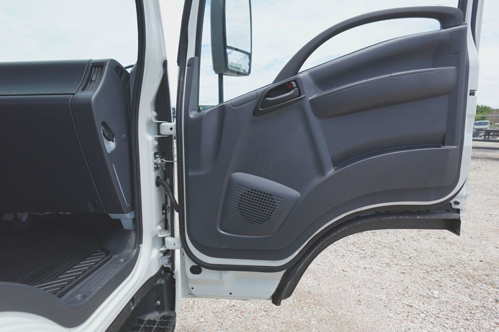 2026 Isuzu NPR HD (16ft Box with ICC Bumper) - 23043983 - 17