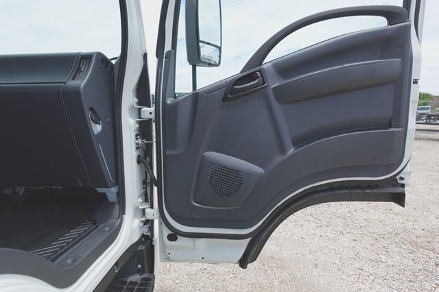 2026 Isuzu NPR HD (16ft Box with ICC Bumper) - 23043983 - 17