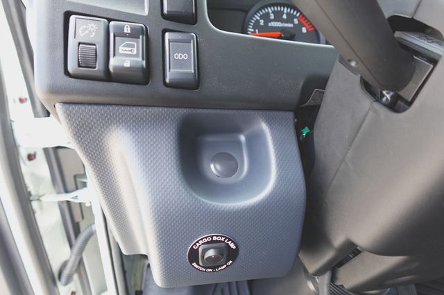 2026 Isuzu NPR HD (16ft Box with ICC Bumper) - 23043983 - 28