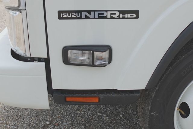 2026 Isuzu NPR HD (16ft Box with ICC Bumper) - 23043983 - 41