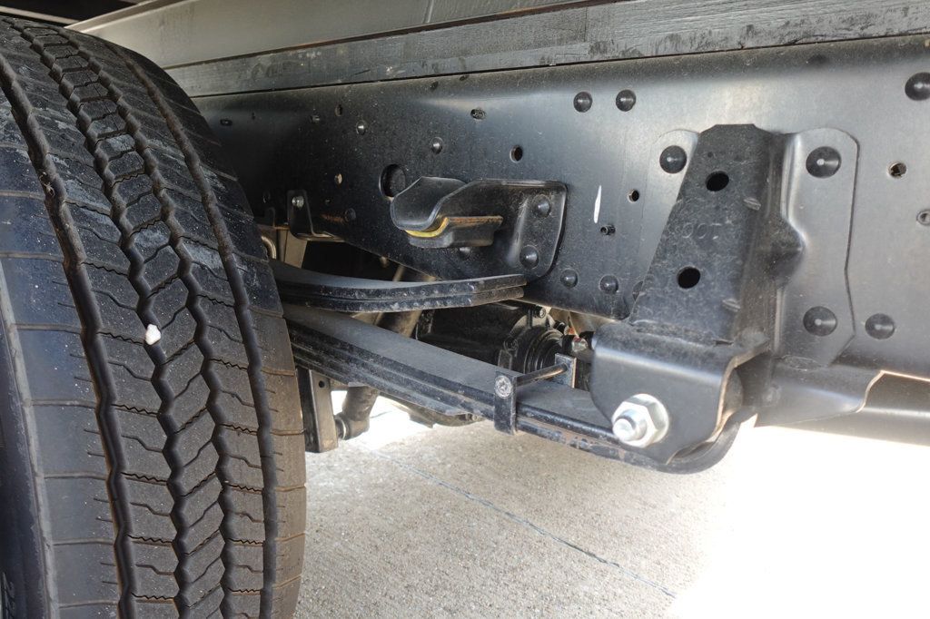2026 Isuzu NPR HD (16ft Box with ICC Bumper) - 23045532 - 14