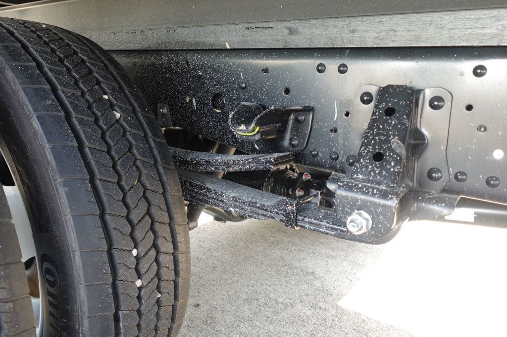 2026 Isuzu NPR HD (16ft Box with ICC Bumper) - 23045543 - 14