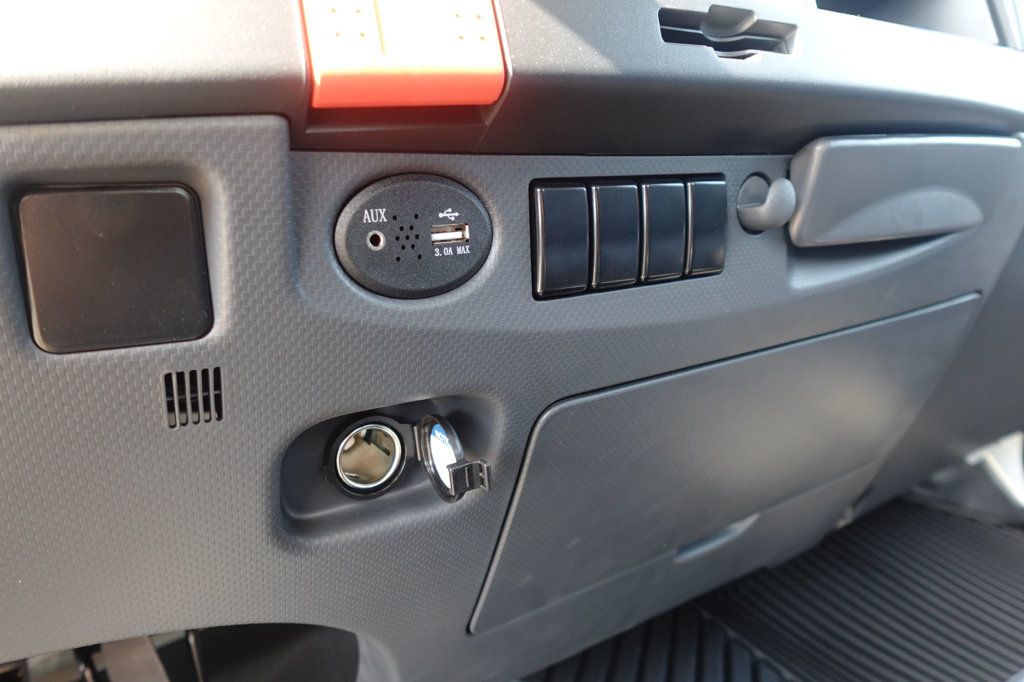 2026 Isuzu NPR HD (16ft Box with ICC Bumper) - 23045543 - 40