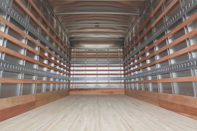 2026 Isuzu NPR HD (16ft Box with ICC Bumper) - 23046050 - 11