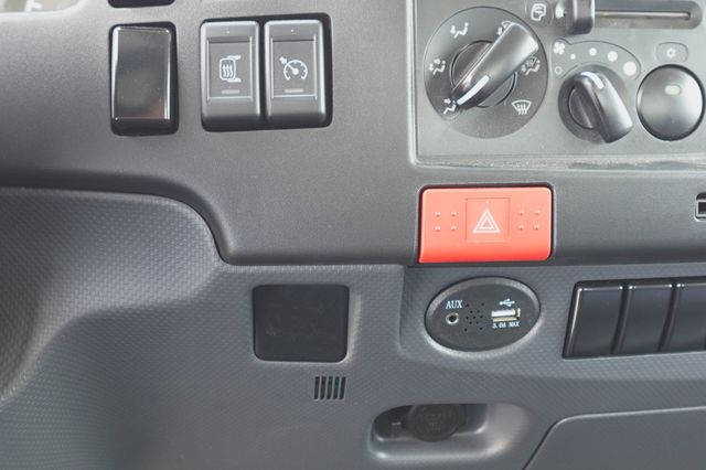 2026 Isuzu NPR HD (16ft Box with ICC Bumper) - 23046050 - 34